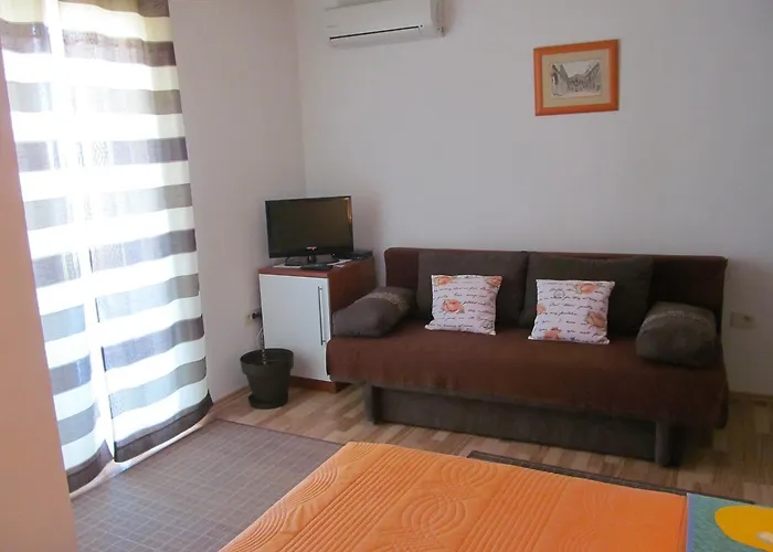 Danese Apartment
